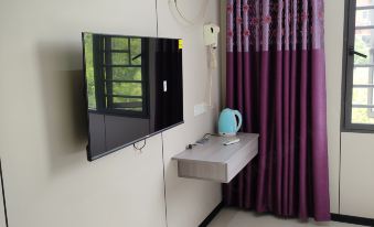 Ruichang Fenghe Business Hotel