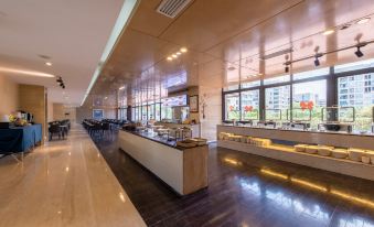 Argyle Grand Hotel Guangzhou Baiyun Airport Over view