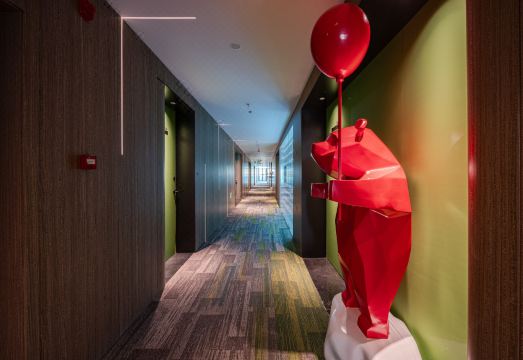 Panda Hotel Thumbnail