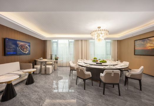 Vienna International Hotel Interior