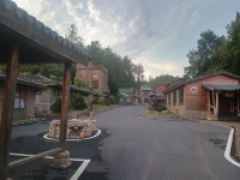 Yangwo Courtyard Homestay