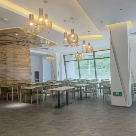 Jinshanling Tingming Grand Hotel