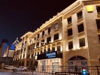 7天优品酒店(青岛火车站栈桥八大峡广场店) - 酒店外部