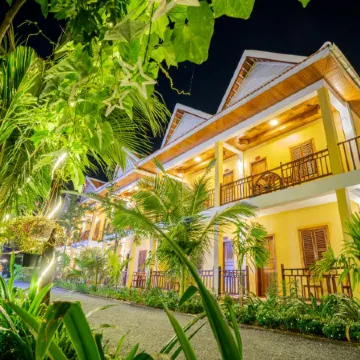 NanaSky Kampot Residence