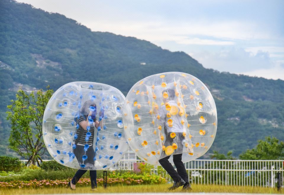 2. 골튼 튤립 패브..