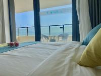 汕尾海轮湾度假公寓 - 豪享180度一线海景双床房