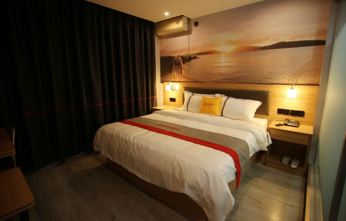 Junyi chain hotel (Jing'an Street store)