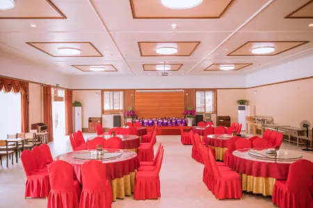 Zhouning Xianfeng Xiaoju Resort Hotel