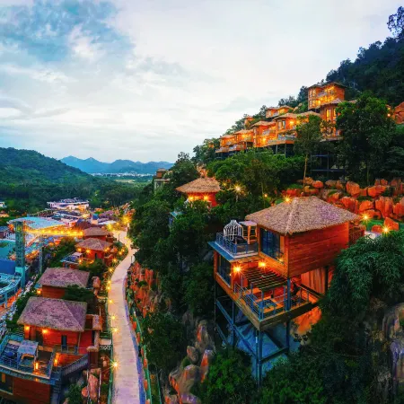 Southeast Huadu Hot Spring Hotel