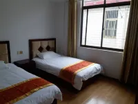 Dongtai Longgan Bridge Inn