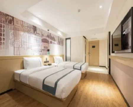 Zhiying Star Selected Hotel (Beijing Road Pedestrian Street - Sun Yat-sen Memorial Hospital Branch) Номера Photos