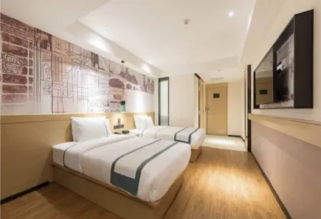 Zhiying Star Selected Hotel (Beijing Road Pedestrian Street - Sun Yat-sen Memorial Hospital Branch)