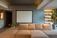Floral Hotel · Peninsula Riverview hotel (Chaozhou ancient city archway store)