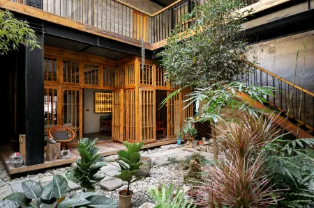 LongXi Hotel Отели в г. Синьхуан