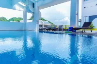 GuilinGrandHotel（Two Rivers and Four Lakes East and West Alleys） - مسبح على السطح