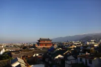 Shenjun Chinese Inn (Weishan Ancient City Xinggong Tower)