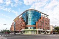 Sunshine Holiday Hotel