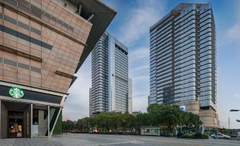 Clouds.Foresight Clouds Service Apartment (Suzhou Eye Ferris Wheel CenterJinji Lake Expo)