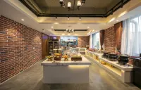 James Joyce Coffetel Hotel (Zhengzhou Manhattan Yanzhuang Subway Station)