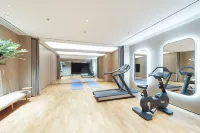 Ji Hotel (Chifeng Station East Square)