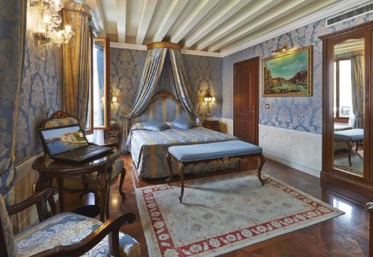 1. 호텔 카날 그란..