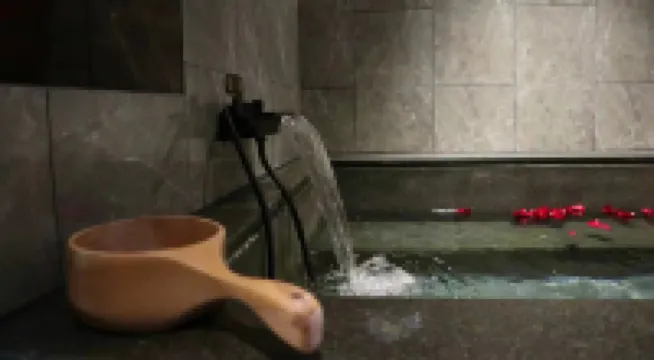 花築·南京幾家碳酸溫泉民宿（南京總統府浮橋地鐵站店）