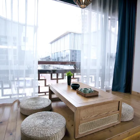 Chongzhou Yuetengxi Homestay (Wanda Plaza Yanhuachi)