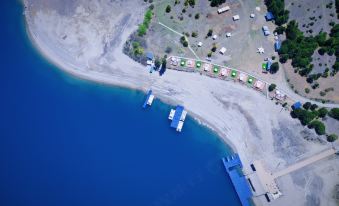 Basongtuo Himalaya Light Luxury Camping Base