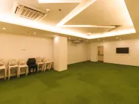 Wow Budget Hotel Cubao Hotels near San Juan