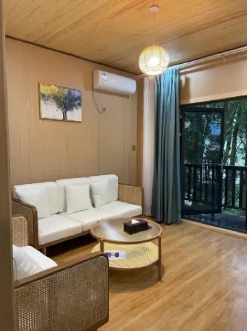 Luhe Liangshan Forest Wellness Homestay (Wandong)