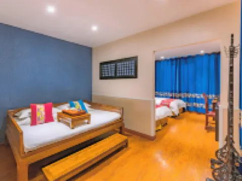 Wenjun Courtyard Hotel (near metro station, English-speaking service, travel agency) Hotels in Chengdu