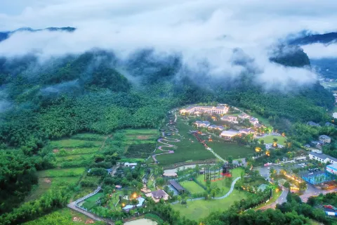 龍遊廣和雷迪森懌曼龍山運動飯店