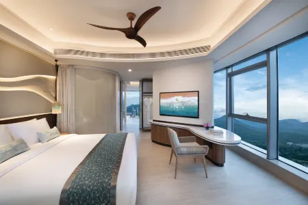 Silver Sands Hotel By RìChū