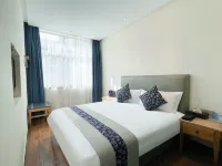 Seclusion Hotel (Qiandao Lake Central Lake Scenic Area)