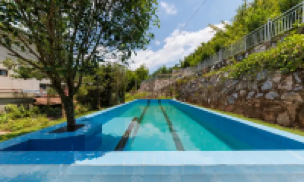 Jiuhuashan Yanqi Lake Bay Hotel