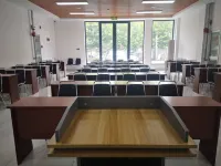 Homeinn Selected Hotel (Dandong Sino-Korean Yalu River Bridge Riverside View)