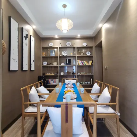 Puyi seclusion Wuzhen boutique homestay