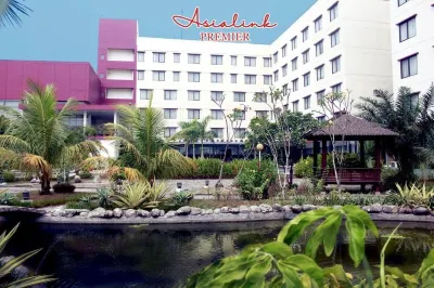 Asialink Premier Hotel Karawang Hotel dekat PASAR JATIRAGAS