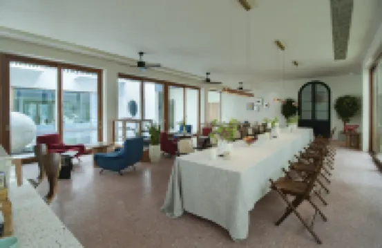 花好月圓·設計師智能民宿（黃山風景區南大門換乘中心店）