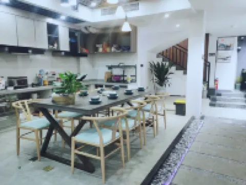 Juxian College hotel