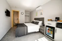 Swan Boutique Hotel - Parvekkeita