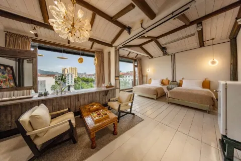 Half Summer Hotel