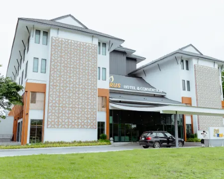 RUS Hotel & Convention Hotels in Phra Nakhon Si Ayutthaya