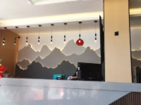 Baqing Wanhao Hotel Hotel di Baqen