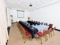 Oak Valley Hotel & Event Center Hotels in Ozuaha