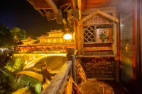 Baihe Renjia Inn (Furong Town Waterfall Branch)