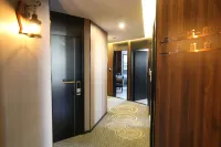 Shangyun Platinum Hotel (Lujiabang Road Subway Station, No.9 People's Hospital)