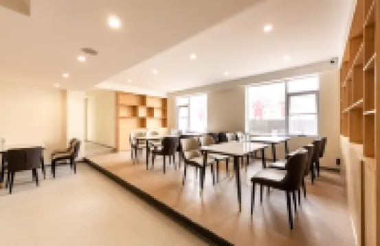 โรงแรมไมไทม์