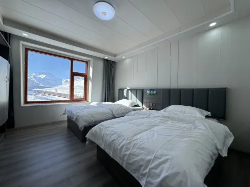 Rongbu Hotel