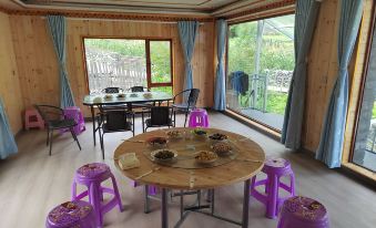 Lotus Lake Landscape Residence